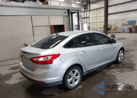 2013 Ford Focus Se z USA, uszkodzony, nr VIN 1FADP3F20DL158386